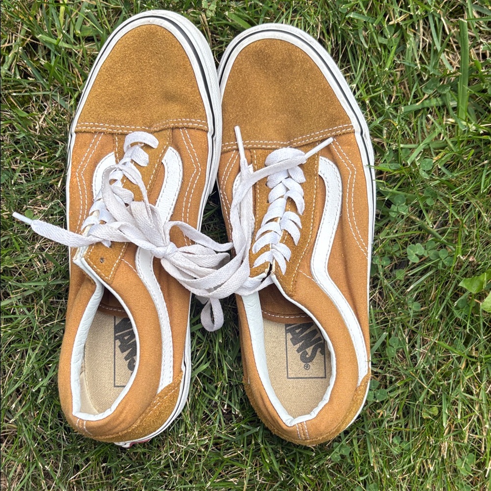 Vans Old Skool Sneakers in Tan and White